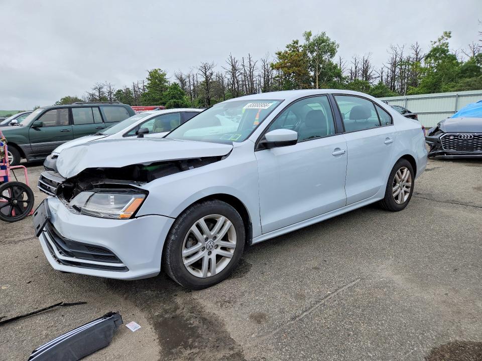 65888956 :رقم المزاد ، 3VW2B7AJ4JM217467 vin ، 2018 Volkswagen Jetta مزاد بيع