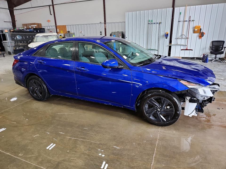 64654386 :رقم المزاد ، KMHLM4AG9MU195269 vin ، 2021 Hyundai Elantra مزاد بيع