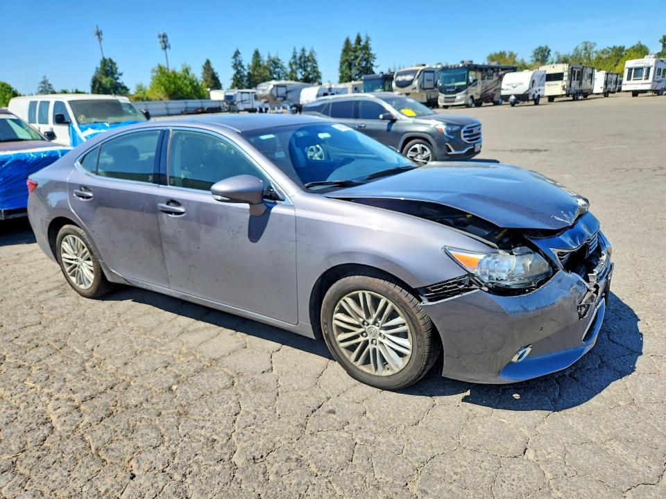 2013 Lexus Es მანქანა იყიდება აუქციონზე, vin: JTHBK1GG4D2057550, აუქციონის ნომერი: 64506256