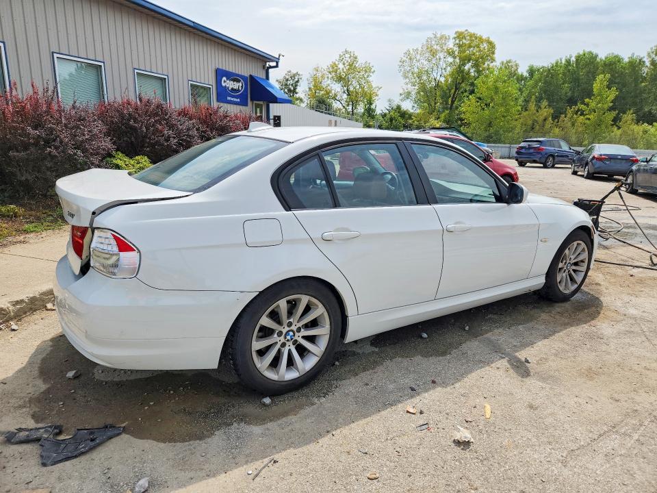 2011 Bmw 328 მანქანა იყიდება აუქციონზე, vin: WBAPH7C53BA801510, აუქციონის ნომერი: 66042276