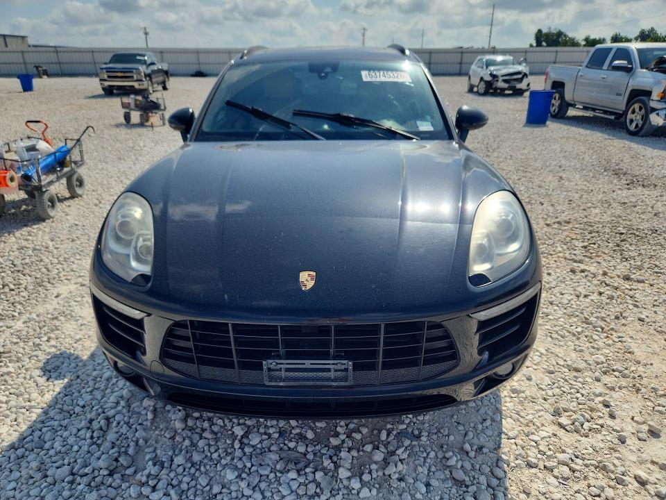 63745326 :رقم المزاد ، WP1AA2A5XHLB00591 vin ، 2017 Porsche Macan مزاد بيع