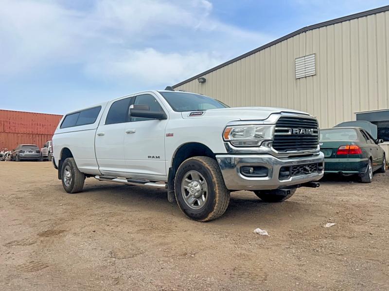 64300016 :رقم المزاد ، 3C6UR5JJ3KG562170 vin ، 2019 Ram 2500 مزاد بيع