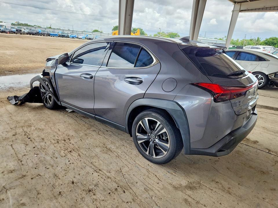 63843006 :رقم المزاد ، JTHP3JBH2M2033170 vin ، 2021 Lexus Ux مزاد بيع