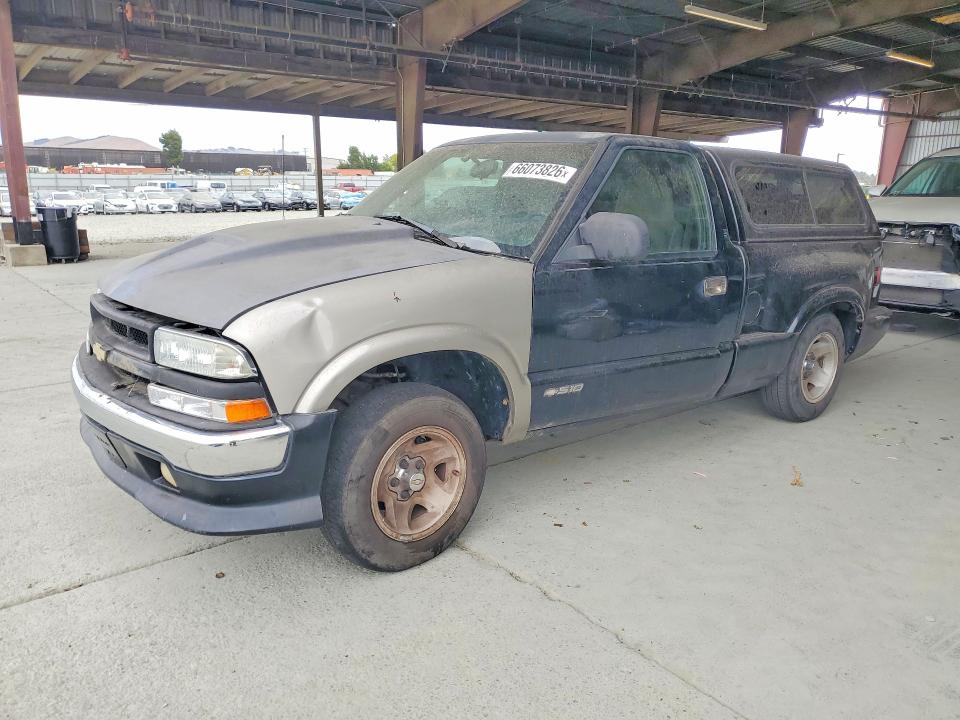 66073826 :رقم المزاد ، 1GCCS1445Y8113210 vin ، 2000 Chevrolet S Truck مزاد بيع
