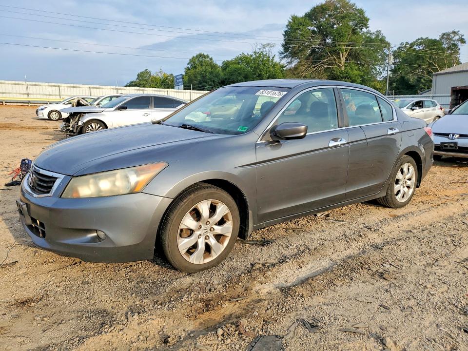 Auction sale of the 2010 Honda Accord, vin: 1HGCP3F83AA007304, lot number: 65101676