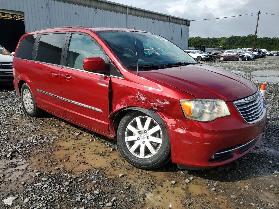 Auction sale of the 2015 Chrysler Town & Country, vin: 2C4RC1BG1FR601981, lot number: 64048636