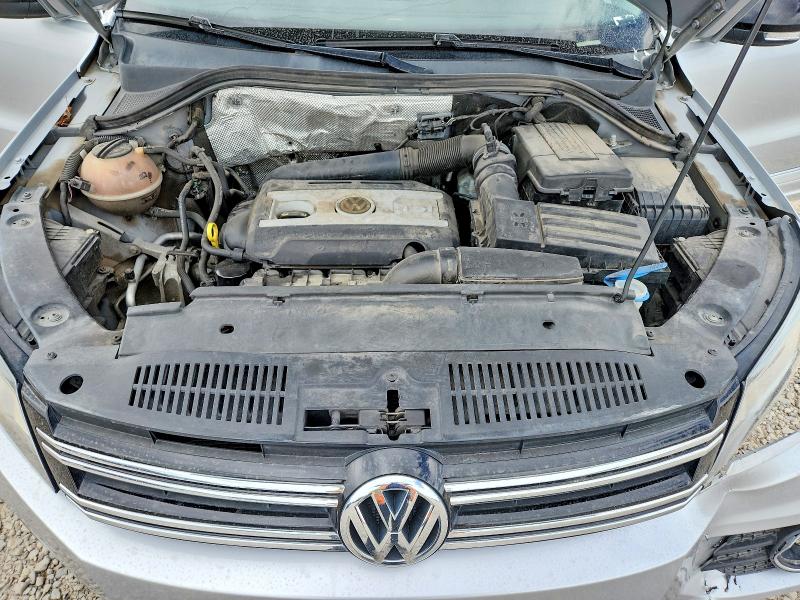 67183776 :رقم المزاد ، WVGUV7AX0HK022552 vin ، 2017 Volkswagen Tiguan مزاد بيع