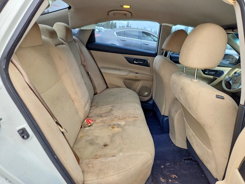 2015 Nissan Altima მანქანა იყიდება აუქციონზე, vin: 1N4AL3AP7FC592020, აუქციონის ნომერი: 65567226
