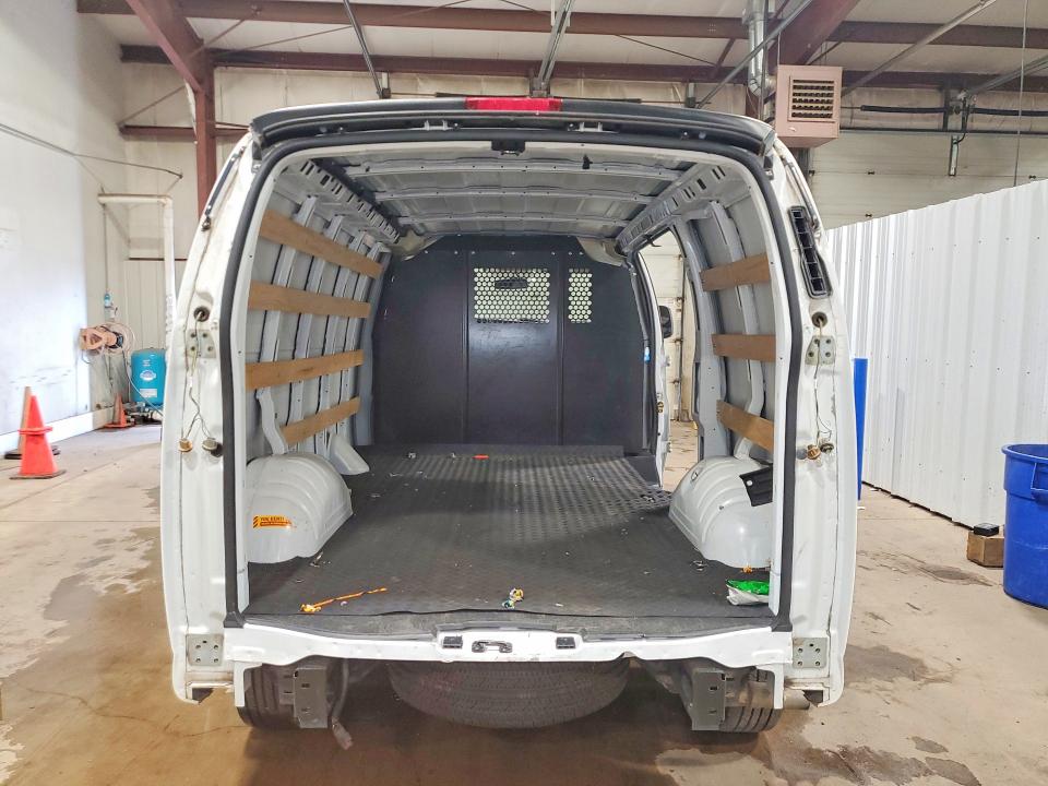 2025 Chevrolet Express 2500 მანქანა იყიდება აუქციონზე, vin: 1GCWGAFP1S1159798, აუქციონის ნომერი: 62861476