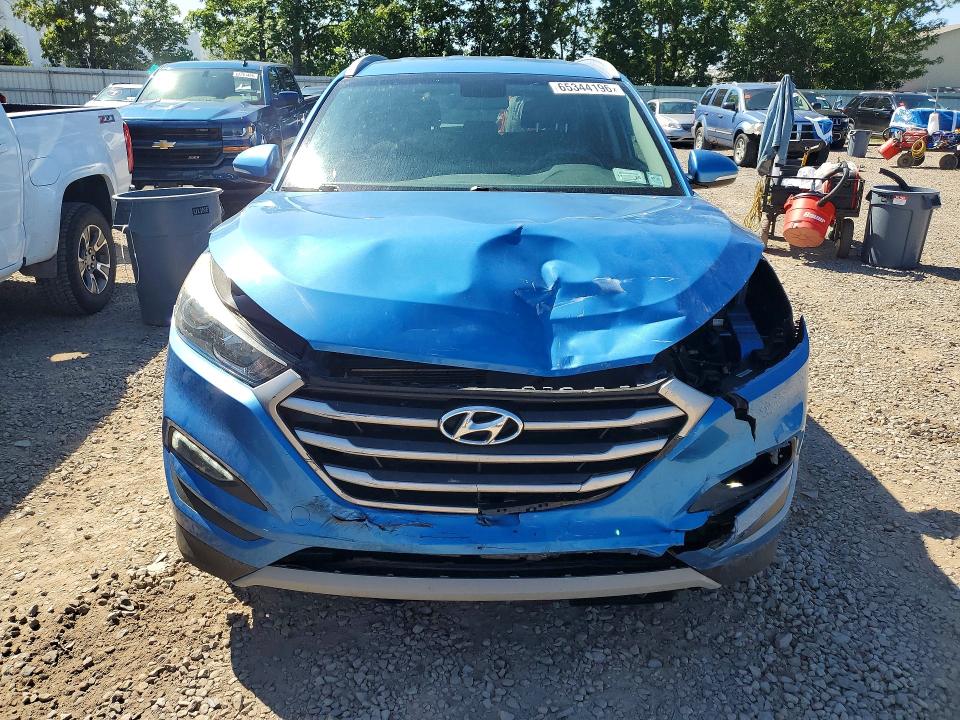 2017 Hyundai Tucson მანქანა იყიდება აუქციონზე, vin: KM8J3CA25HU391787, აუქციონის ნომერი: 65344196