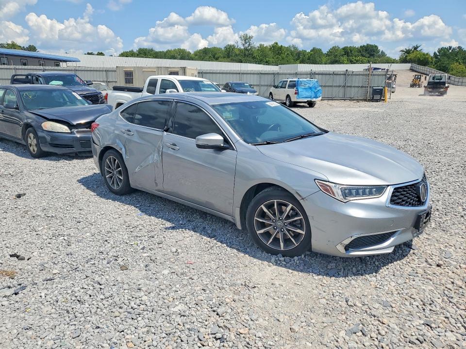 64606526 :رقم المزاد ، 19UUB1F52JA000213 vin ، 2018 Acura Tlx مزاد بيع