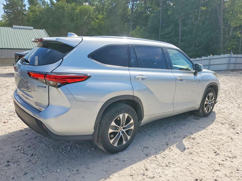 Продаж на аукціоні авто 2021 Toyota Highlander, vin: 5TDHBRCH5MS515436, номер лоту: 65438026