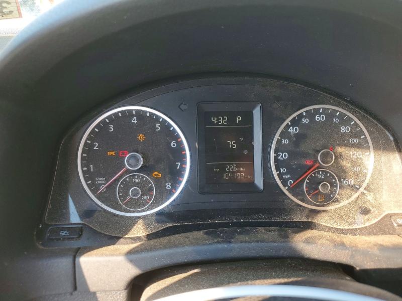 2011 Volkswagen Tiguan მანქანა იყიდება აუქციონზე, vin: WVGAV7AX0BW526845, აუქციონის ნომერი: 66594446
