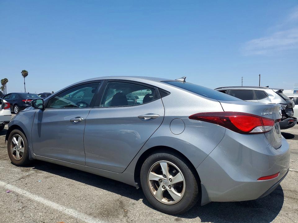 Продаж на аукціоні авто 2015 Hyundai Elantra, vin: KMHDH4AE4FU353821, номер лоту: 64245976