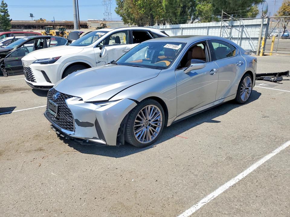 67271986 :رقم المزاد ، JTHDA1D24N5122644 vin ، 2022 Lexus Is مزاد بيع