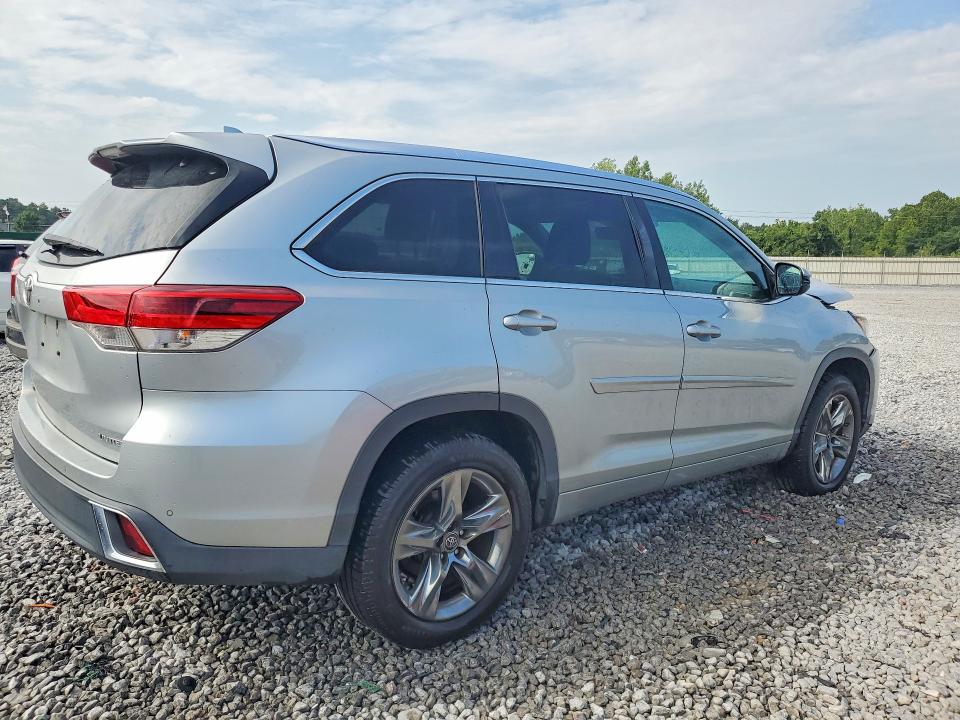 Продажа на аукционе авто 2018 Toyota Highlander, vin: 5TDYZRFH6JS242915, номер лота: 64405306