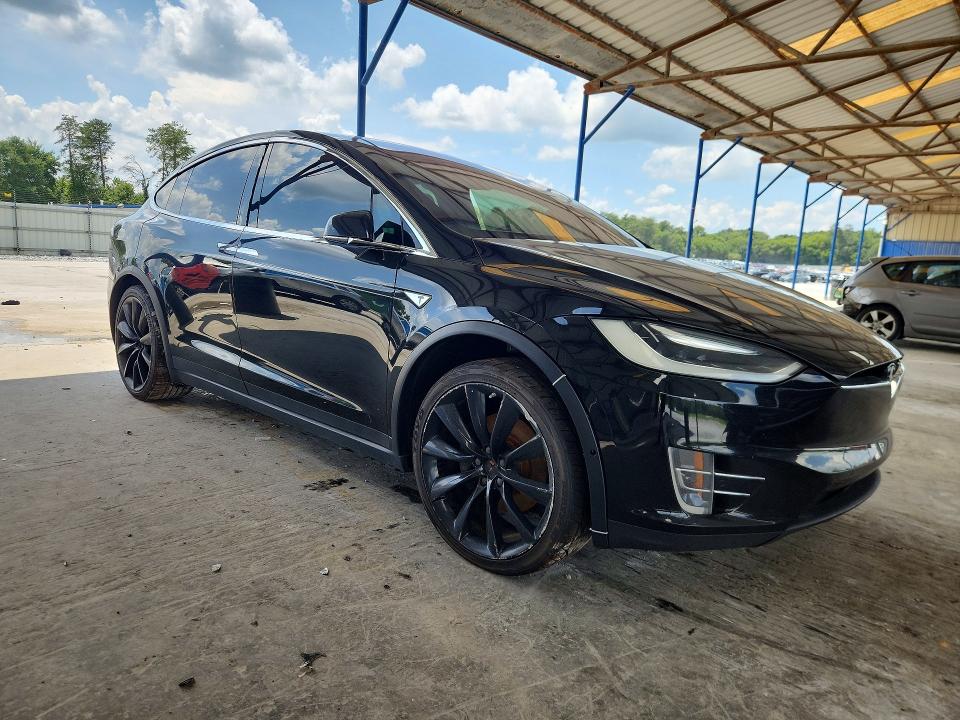 Продаж на аукціоні авто 2016 Tesla Model X, vin: 5YJXCAE28GF002368, номер лоту: 64899496