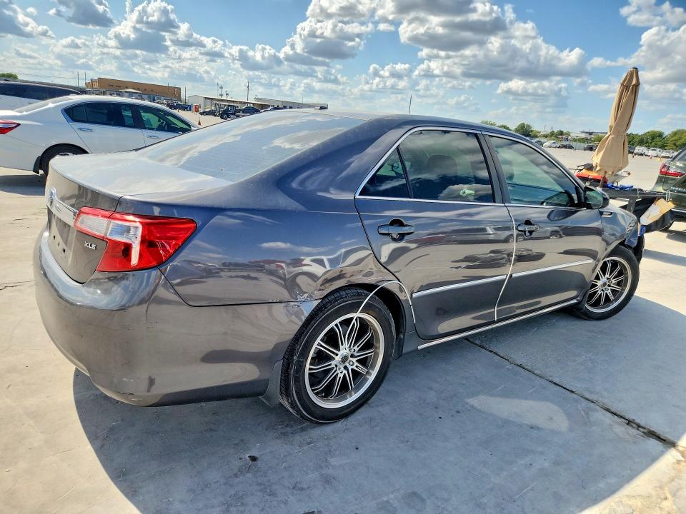 2012 Toyota Camry მანქანა იყიდება აუქციონზე, vin: 4T4BF1FK7CR255992, აუქციონის ნომერი: 64123666