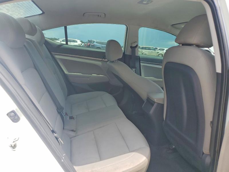 2017 Hyundai Elantra მანქანა იყიდება აუქციონზე, vin: 5NPD74LF3HH194459, აუქციონის ნომერი: 64973356