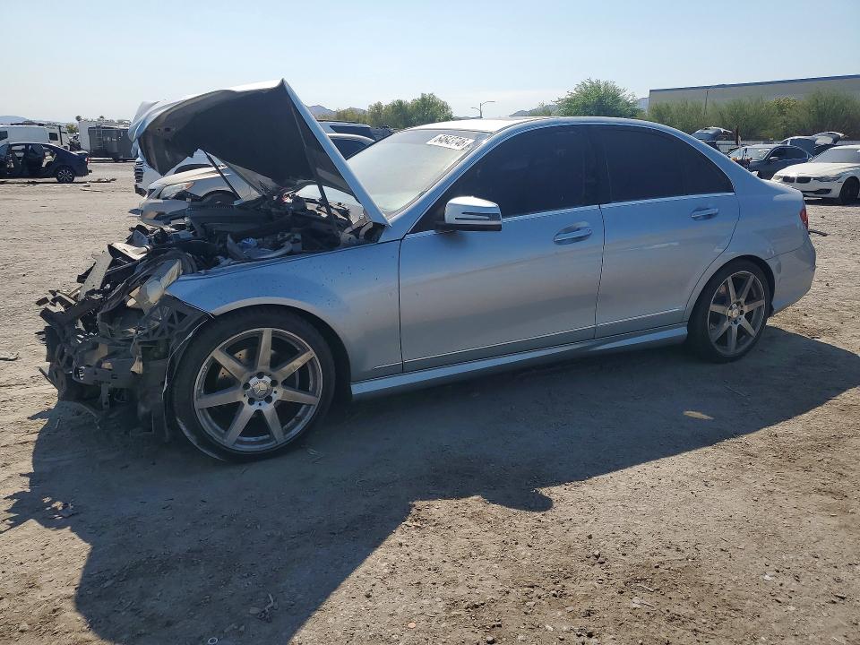 Продаж на аукціоні авто 2013 Mercedes-benz C, vin: WDDGF4HB6DR273431, номер лоту: 64643746