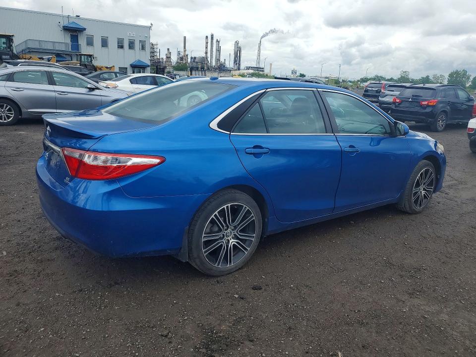 64893516 :رقم المزاد ، 4T1BF1FK1GU561117 vin ، 2016 Toyota Camry مزاد بيع