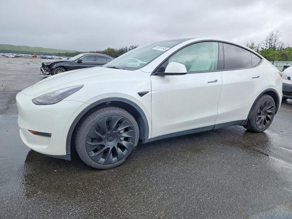 2023 Tesla Model Y მანქანა იყიდება აუქციონზე, vin: 7SAYGDEE5PF748008, აუქციონის ნომერი: 63011346