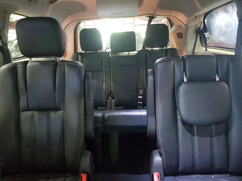 63884806 :رقم المزاد ، 2C4RC1BGXGR289709 vin ، 2016 Chrysler Town & Country مزاد بيع