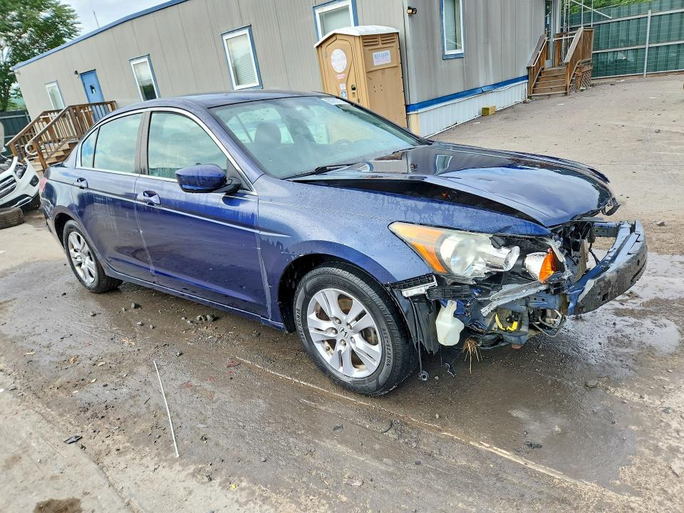 63769776 :رقم المزاد ، 1HGCP2F44BA043687 vin ، 2011 Honda Accord مزاد بيع