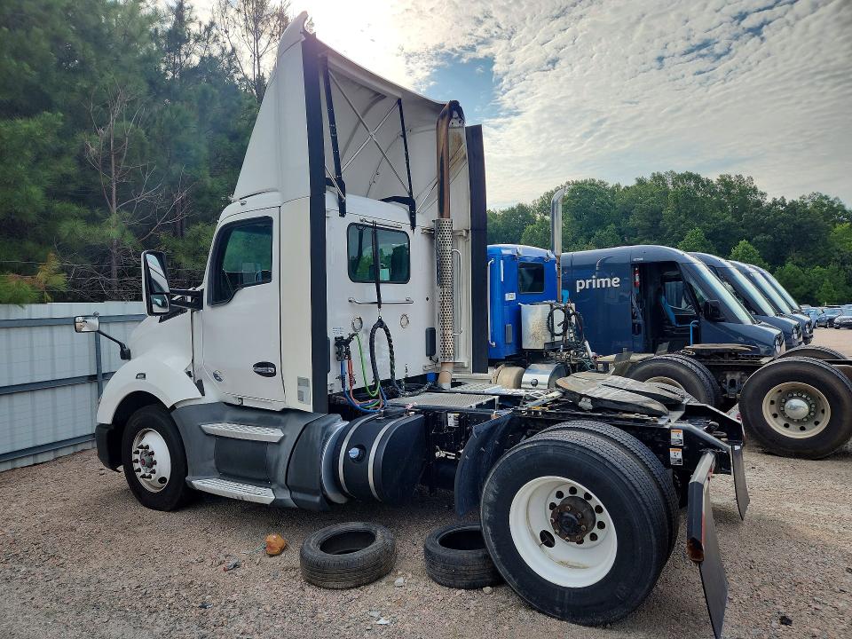 61968616 :رقم المزاد ، 1XKYA48X0JJ204290 vin ، 2018 Kenworth T680 مزاد بيع
