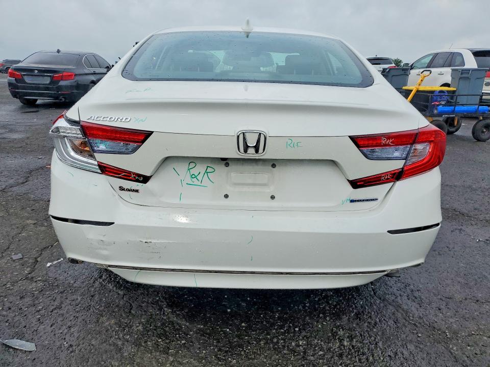 2018 Honda Accord მანქანა იყიდება აუქციონზე, vin: 1HGCV3F16JA003983, აუქციონის ნომერი: 62905276