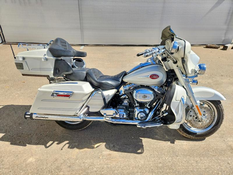 66413886 :رقم المزاد ، 5HD1PR8168Y951521 vin ، 2008 Harley-davidson Flhtcuse3 مزاد بيع