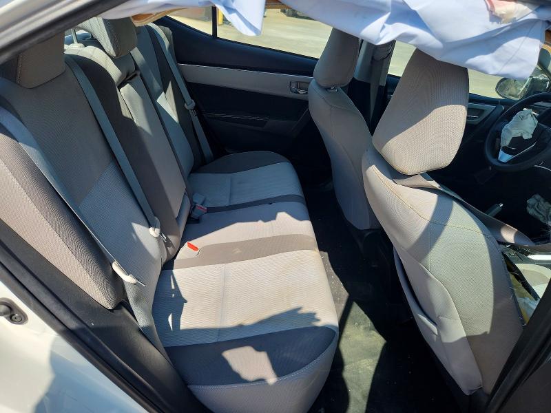 63418846 :رقم المزاد ، 2T1BURHE8JC121321 vin ، 2018 Toyota Corolla مزاد بيع