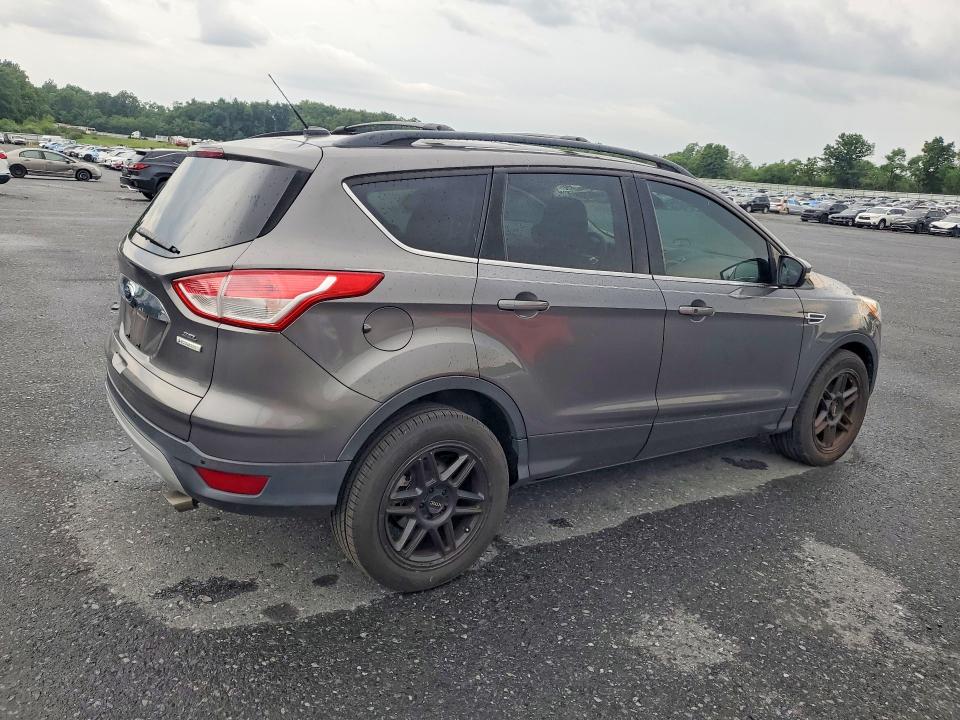 64437706 :رقم المزاد ، 1FMCU0H97DUD83997 vin ، 2013 Ford Escape مزاد بيع