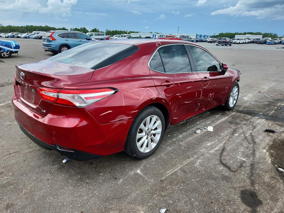 Продаж на аукціоні авто 2018 Toyota Camry, vin: 4T1B11HK8JU513505, номер лоту: 66626726
