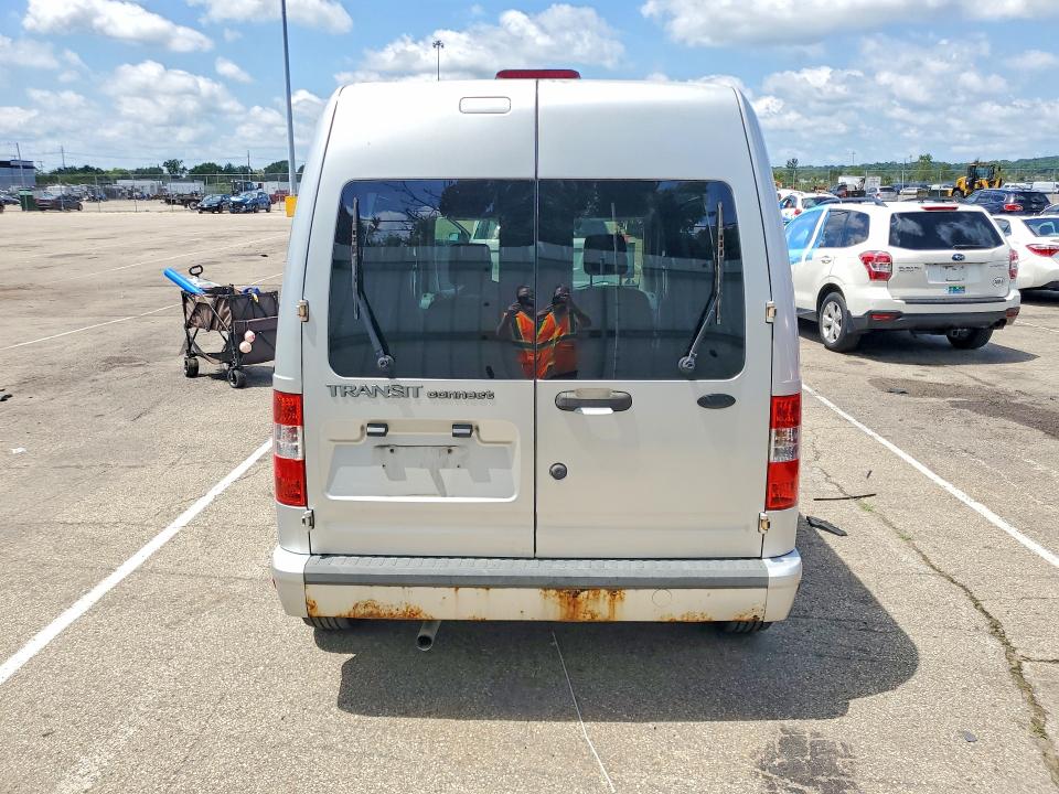 2010 Ford Transit Connect მანქანა იყიდება აუქციონზე, vin: NM0LS6BNXAT032969, აუქციონის ნომერი: 63691456