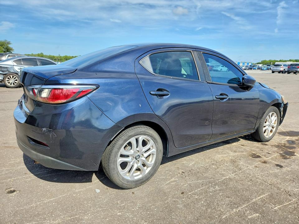 Aukcja sprzedaży 2017 Toyota Yaris Ia, vin: 3MYDLBYV9HY147201, numer aukcji: 64188326