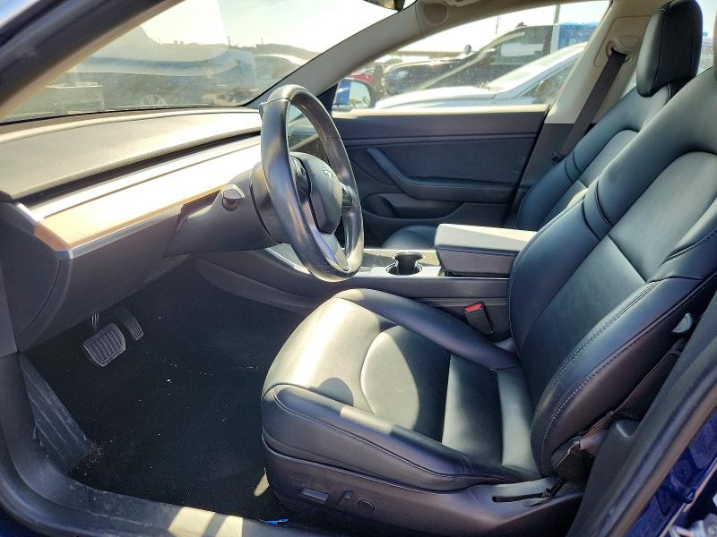 64655946 :رقم المزاد ، 5YJ3E1EA2JF018170 vin ، 2018 Tesla Model 3 مزاد بيع