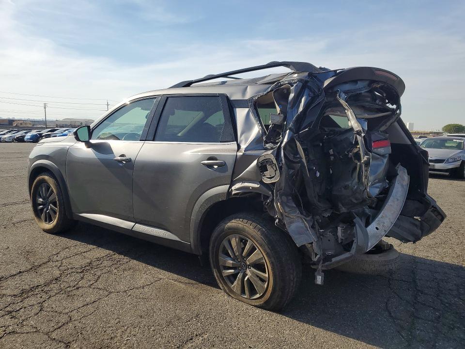 66423926 :رقم المزاد ، 5N1DR3BC7NC268447 vin ، 2022 Nissan Pathfinder مزاد بيع