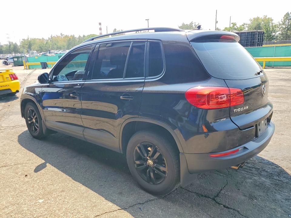 Auction sale of the 2017 Volkswagen Tiguan, vin: WVGBV7AX5HK020920, lot number: 62717236