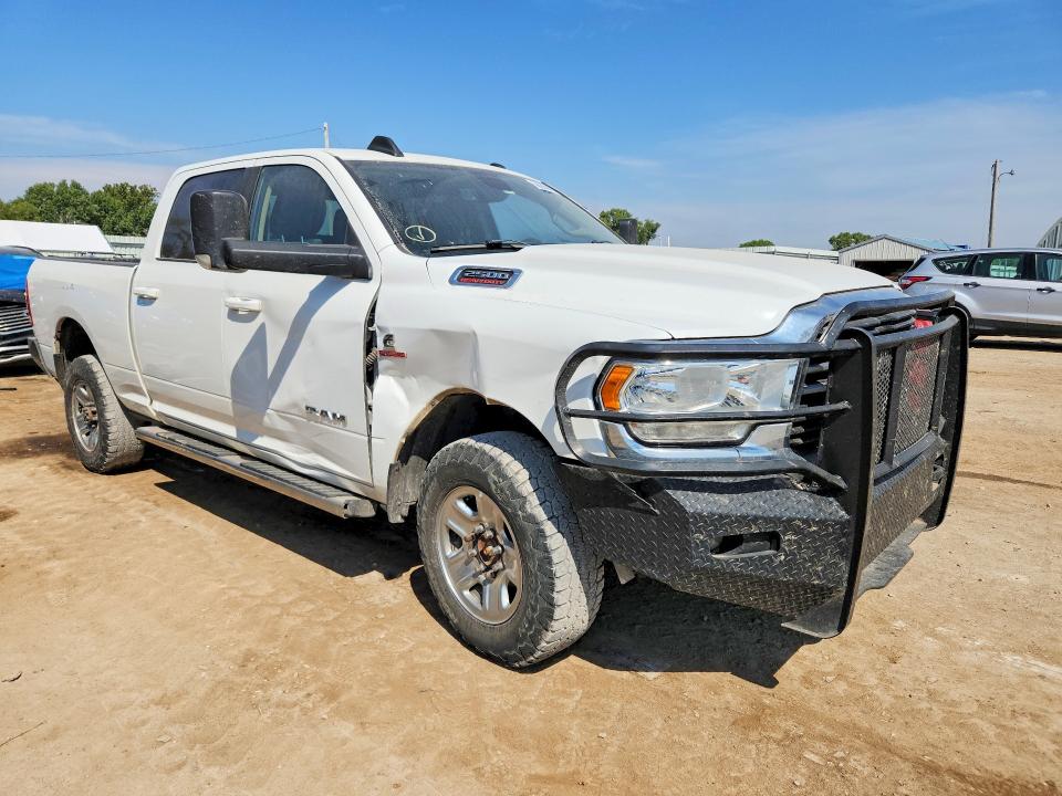 66206876 :رقم المزاد ، 3C6UR5DL0LG107081 vin ، 2020 Ram 2500 مزاد بيع