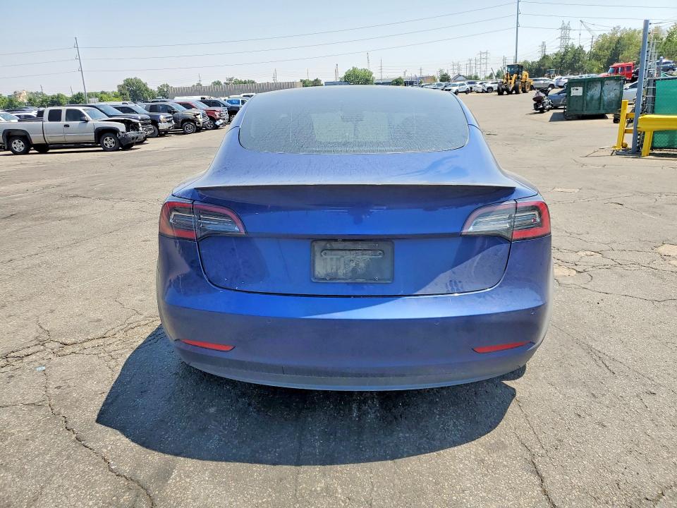 64263836 :رقم المزاد ، 5YJ3E1EC5MF997186 vin ، 2021 Tesla Model 3 مزاد بيع