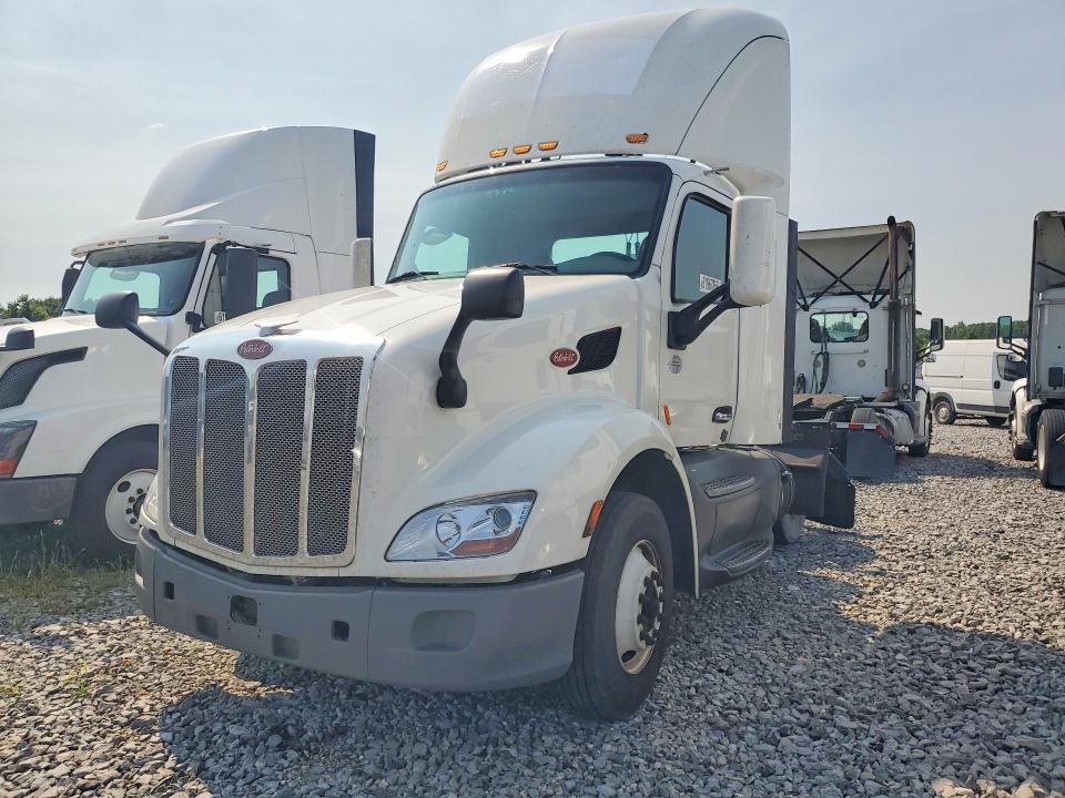 2018 Peterbilt 579 მანქანა იყიდება აუქციონზე, vin: 1XPBA48X2JD478380, აუქციონის ნომერი: 61967866