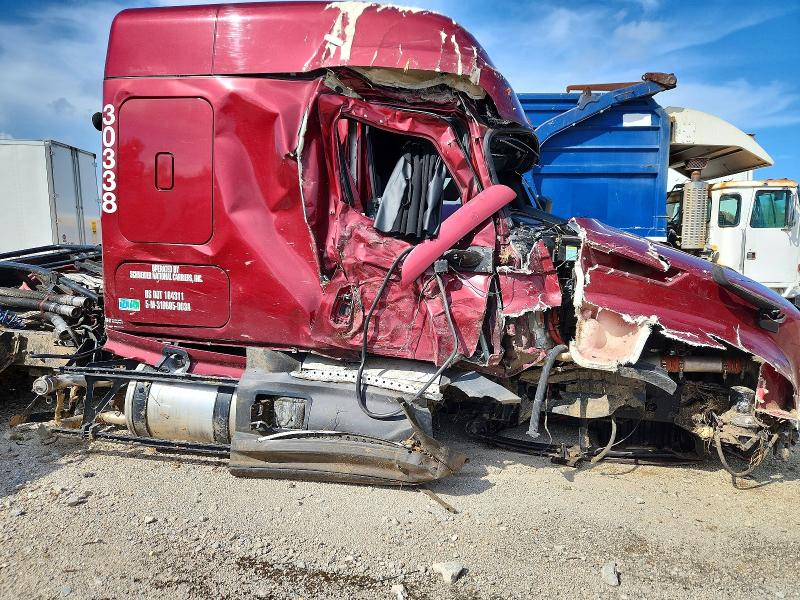 2022 Freightliner Cascadia 126 მანქანა იყიდება აუქციონზე, vin: 1FUJHHDV8NLNA8308, აუქციონის ნომერი: 63652006