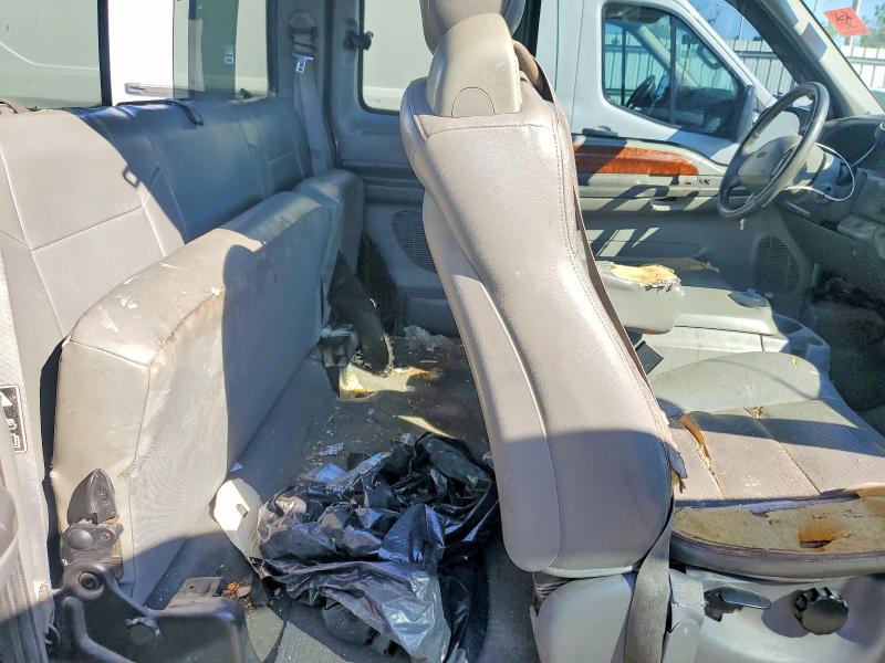 63786816 :رقم المزاد ، 1FTNX21LX2EC31936 vin ، 2002 Ford F250 مزاد بيع