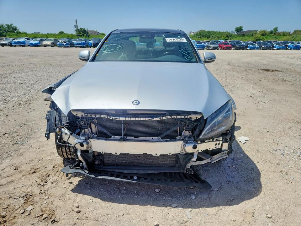 56520396 :رقم المزاد ، 55SWF4KB0GU125637 vin ، 2016 Mercedes-benz C مزاد بيع