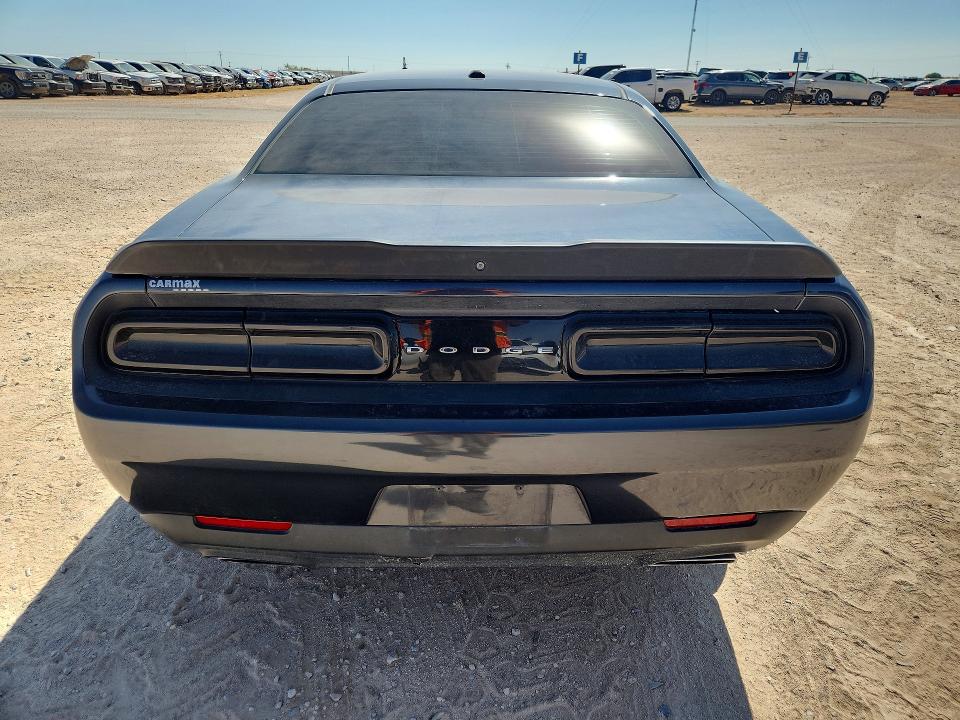 Продаж на аукціоні авто 2018 Dodge Challenger, vin: 2C3CDZBT6JH232536, номер лоту: 64628606