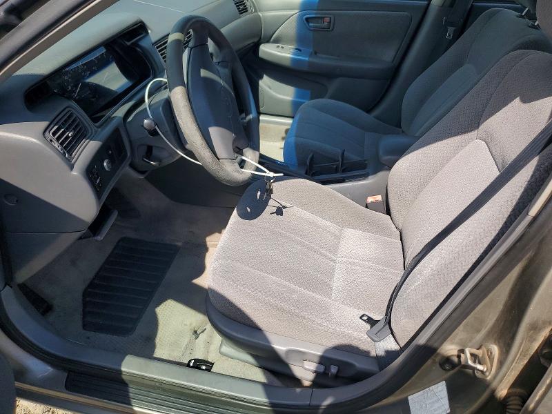 63962986 :رقم المزاد ، JT2BG22KX10546281 vin ، 2001 Toyota Camry مزاد بيع