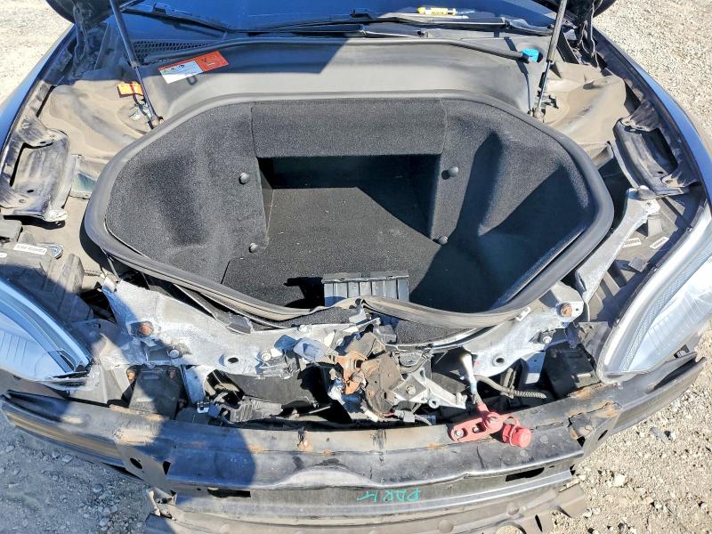 63195876 :رقم المزاد ، 5YJSA1H13EFP46279 vin ، 2014 Tesla Model S مزاد بيع
