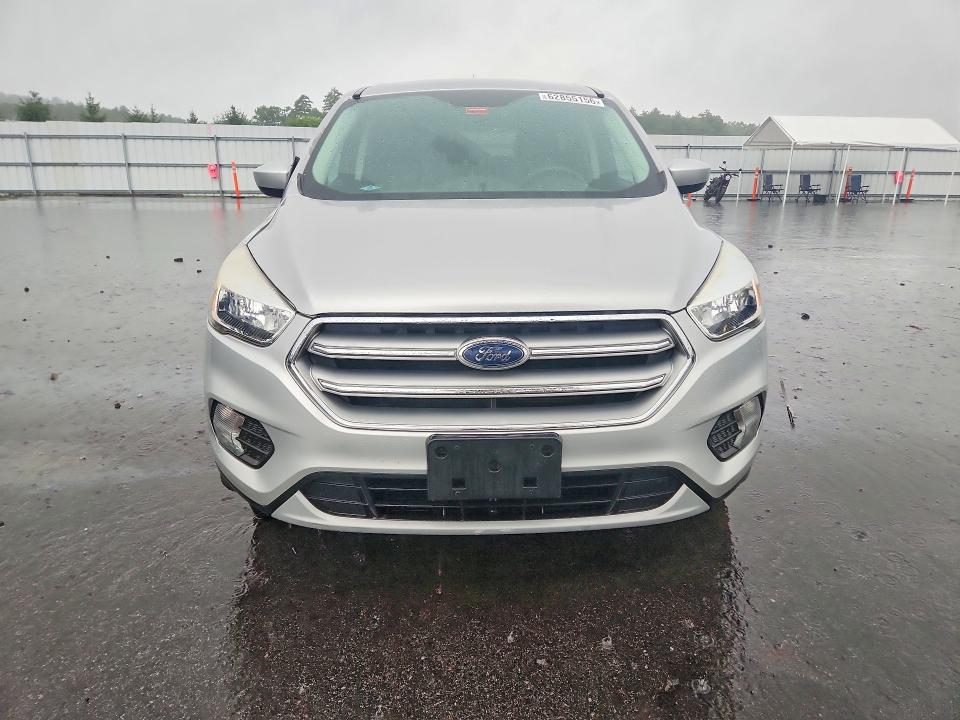 62855156 :رقم المزاد ، 1FMCU9GD9HUD98744 vin ، 2017 Ford Escape مزاد بيع