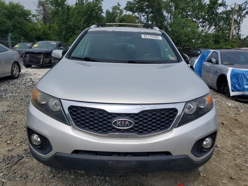 2013 Kia Sorento მანქანა იყიდება აუქციონზე, vin: 5XYKTDA62DG355570, აუქციონის ნომერი: 65149466